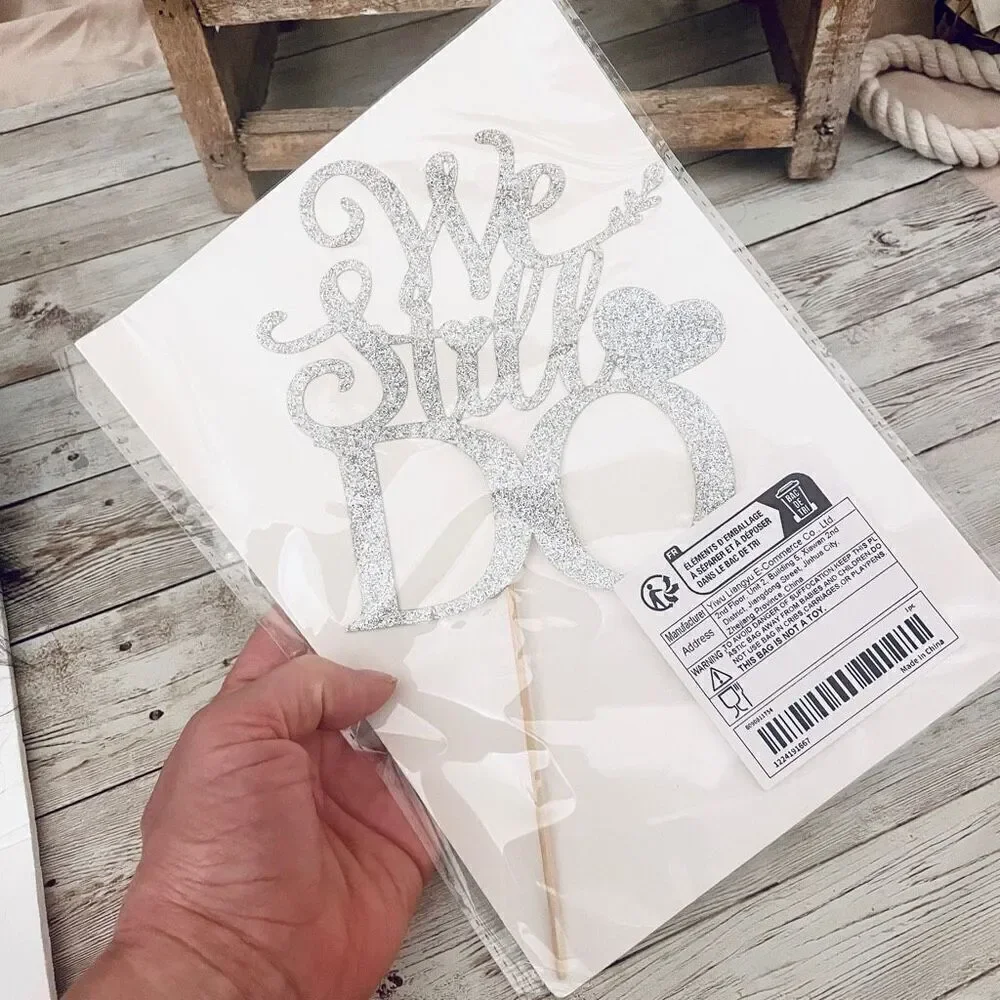 NWT Gorgeous We Still Do Anniversary Silver Cake Topper Centerpiece Vow Renewall